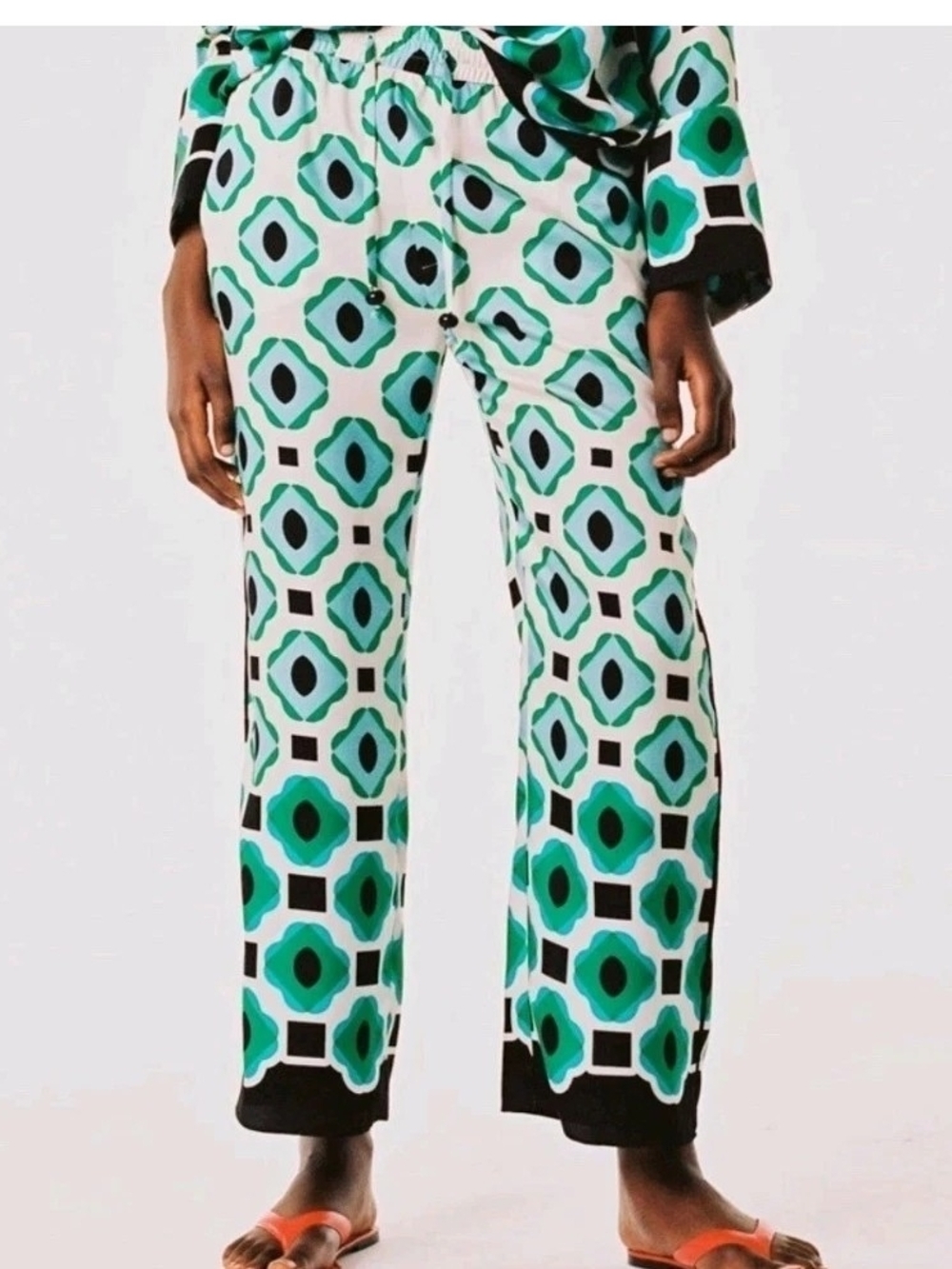 Zara Wide-Leg Geo Print Pants . Size XL.